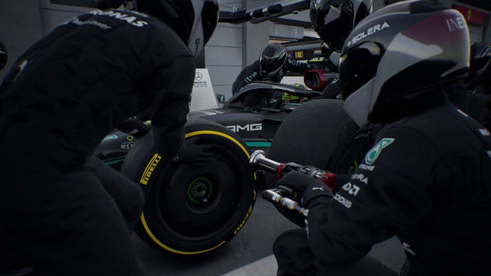 Pitstop crew change tyres in F1 Manager 2023
